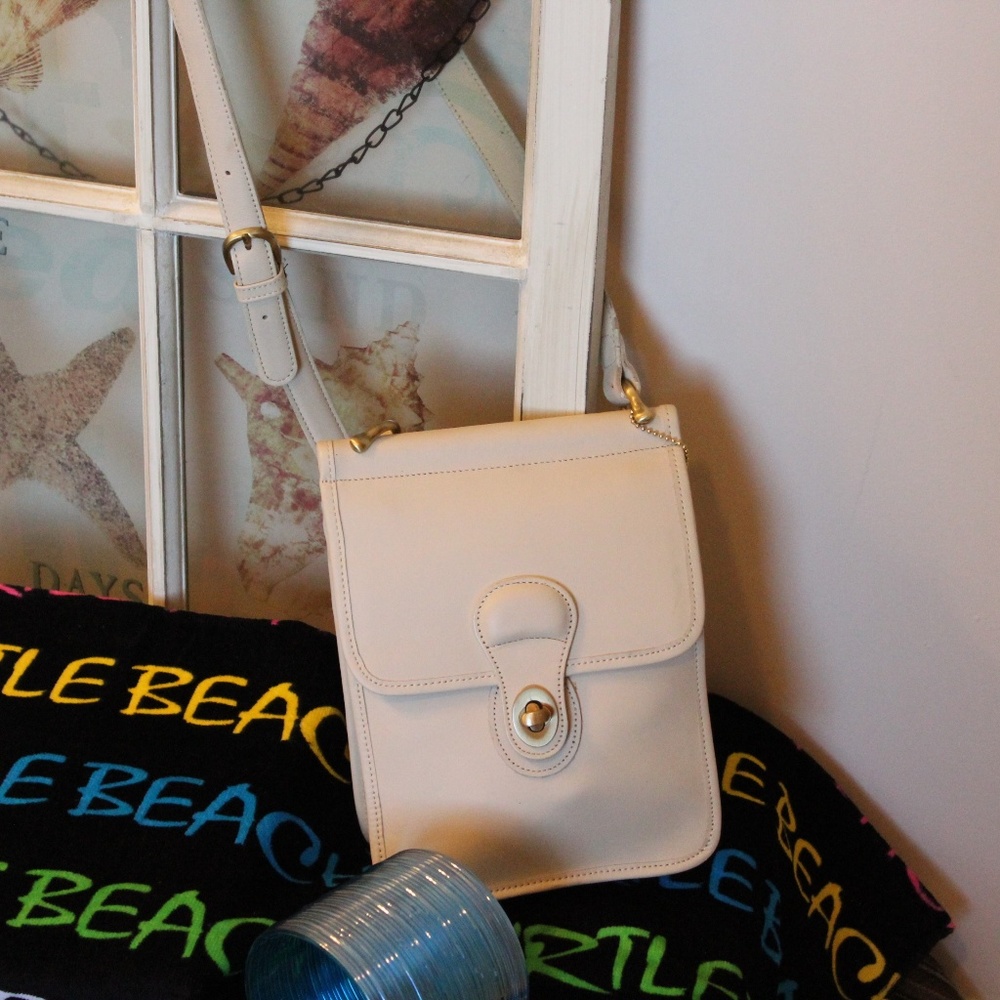 Off-White Leather Vintage Crossbody Coach Purse